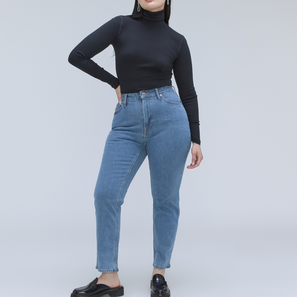The Cheeky Hourglass Jean Cropped